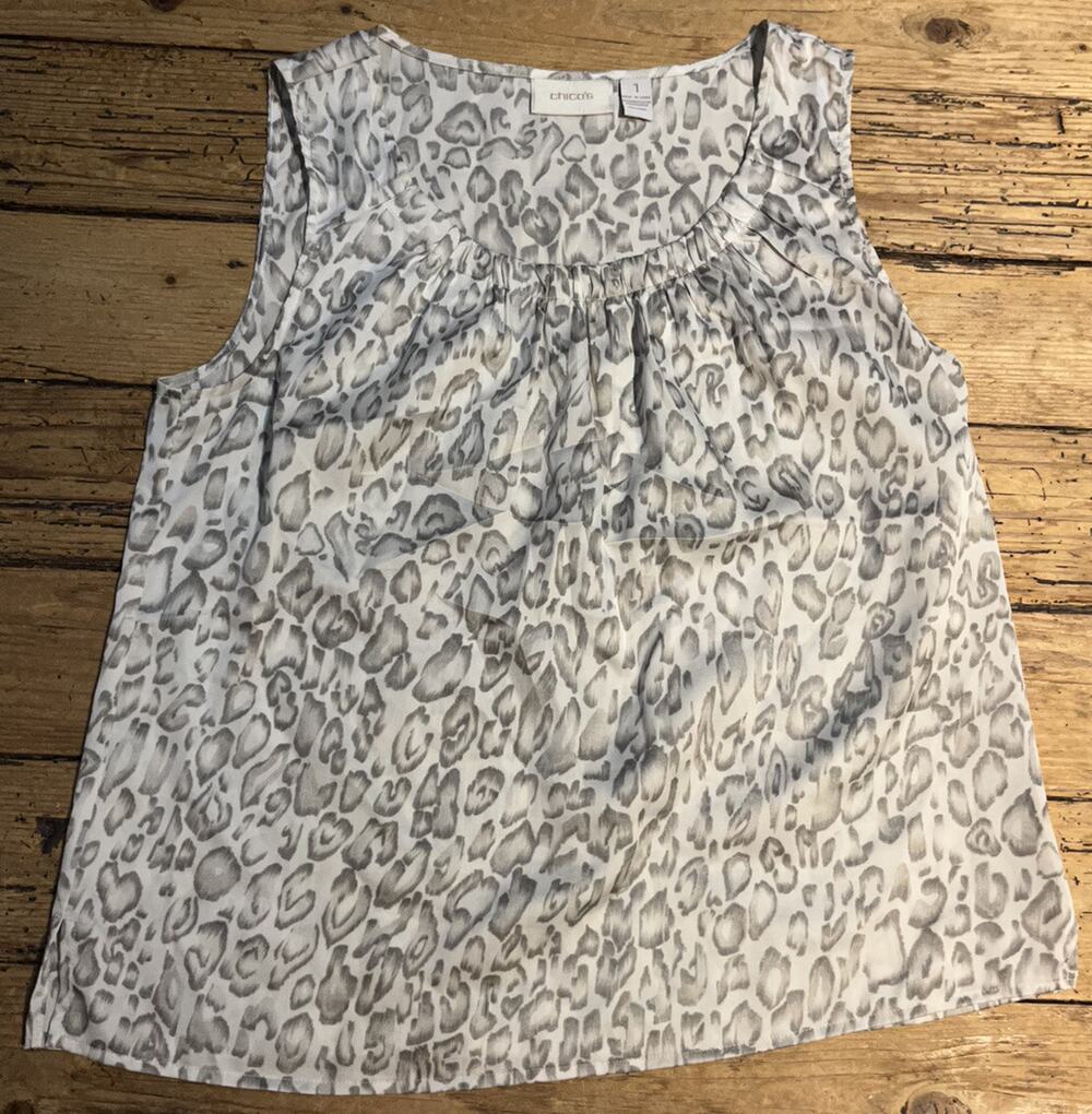 Chicos Womens Size 1 White Grey Pattern Sleeveless Blouse NWOT